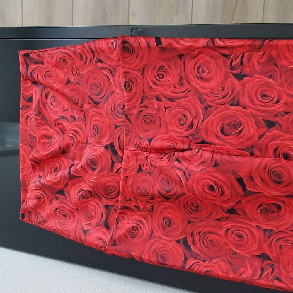 High waisted rose leggings